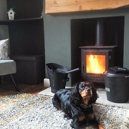 Large Cottage, Beach, Pubs Shops, Netflix, Bbq, Dog Friendly 亨曼比 外观 照片