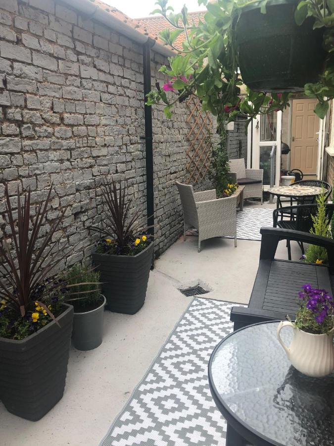 Large Cottage, Beach, Pubs Shops, Netflix, Bbq, Dog Friendly 亨曼比 外观 照片