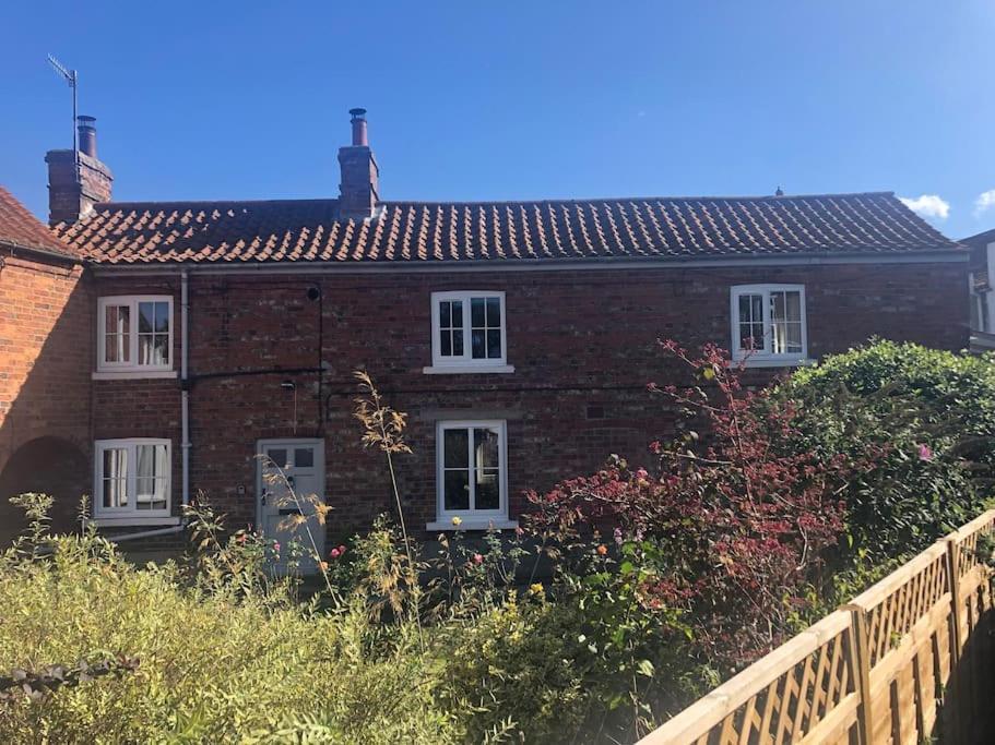 Large Cottage, Beach, Pubs Shops, Netflix, Bbq, Dog Friendly 亨曼比 外观 照片